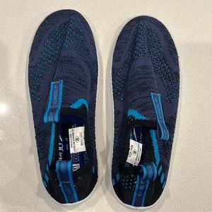 Kids water shoes